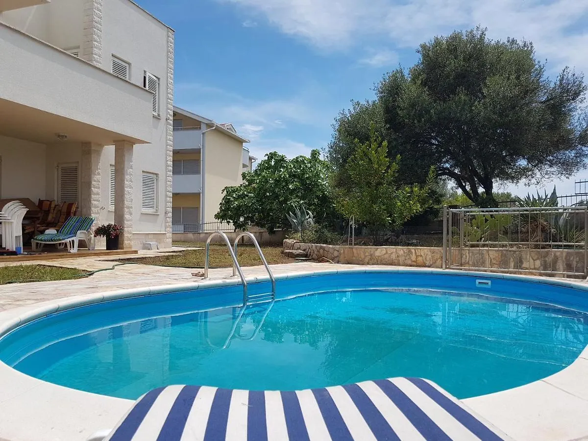 Apartment Villa Mali San Trogir