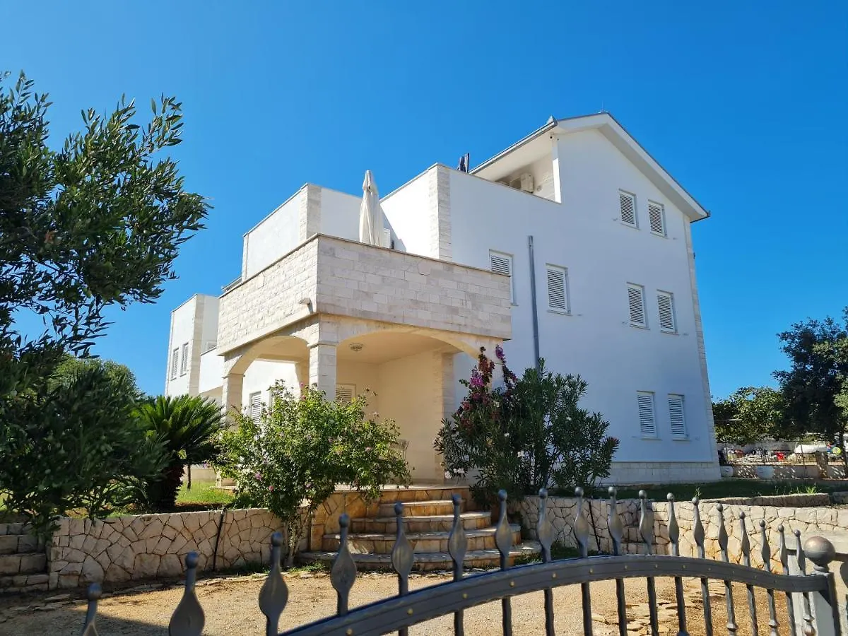 Villa Mali San Trogir Croatia
