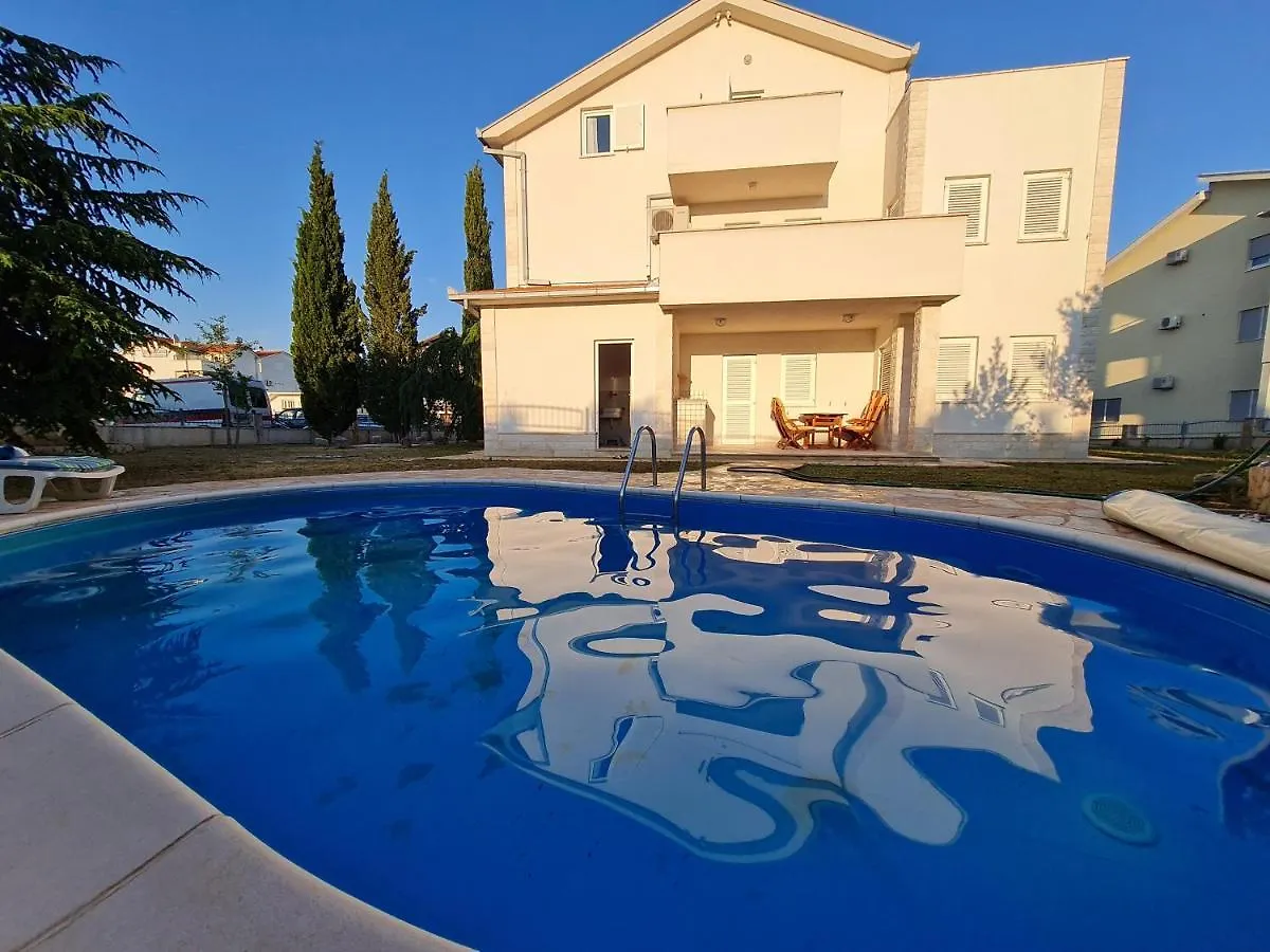 Villa Mali San Trogir