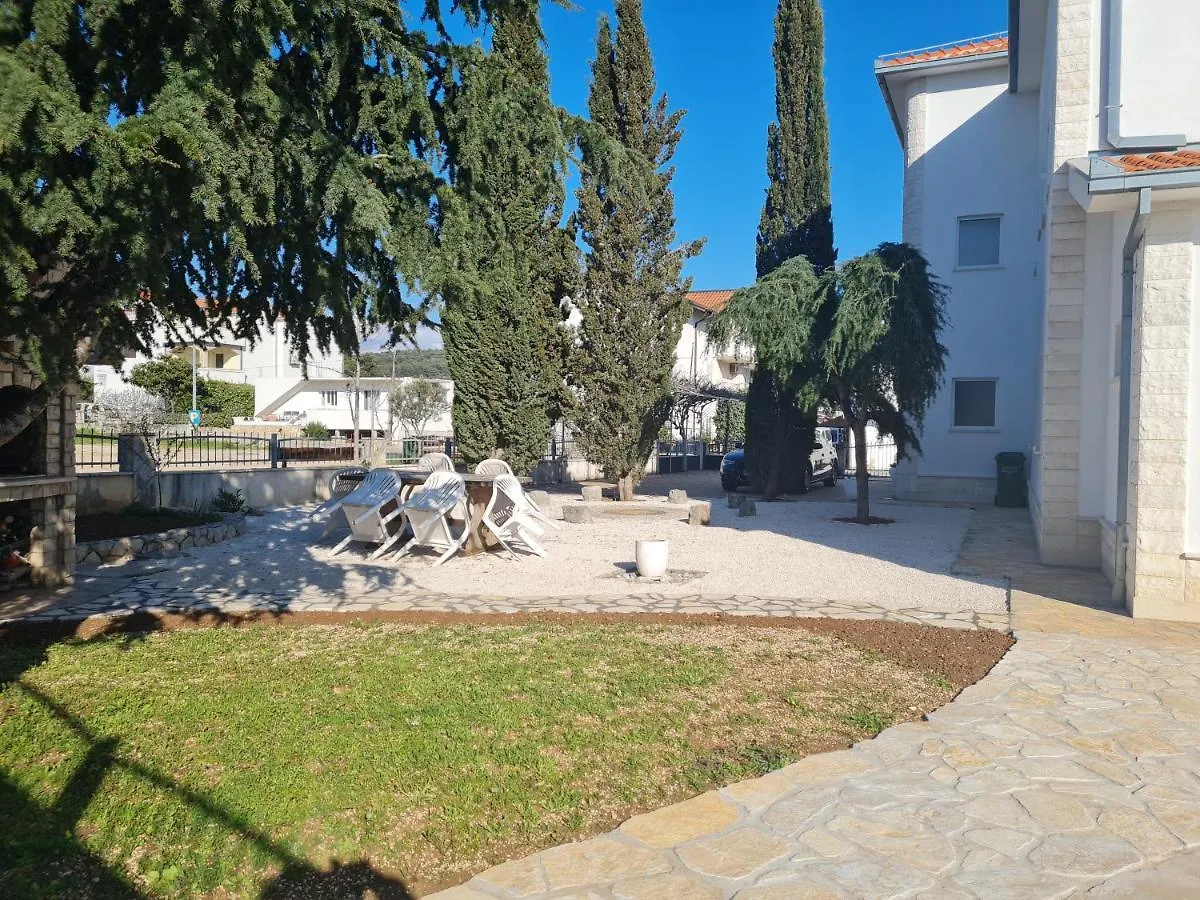 Villa Mali San Trogir 0*,  Croatia