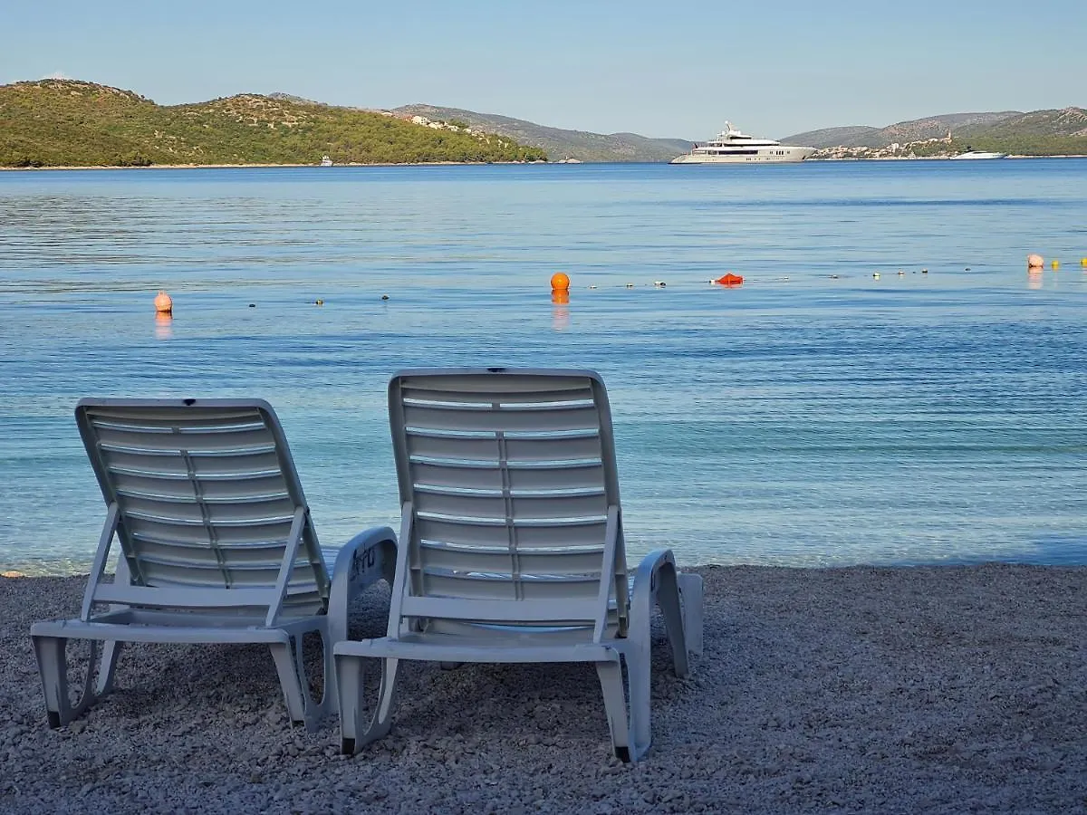 Apartment Villa Mali San Trogir