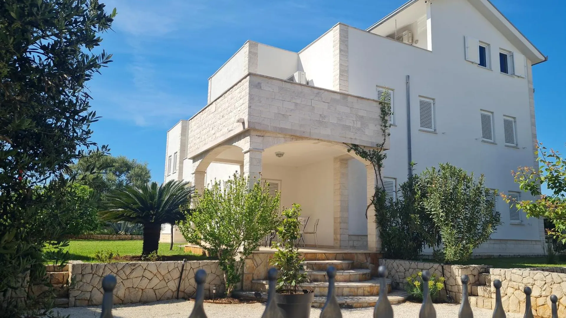 Apartment Villa Mali San Trogir